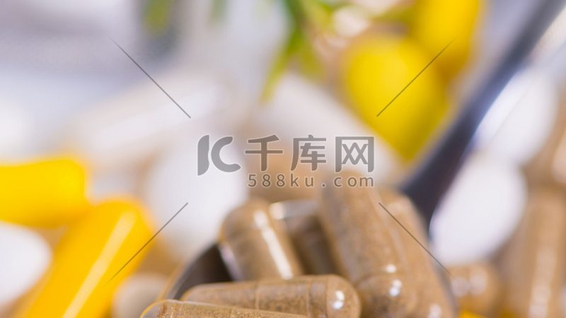 行业背景：中药材市场的蓬勃发展与代理加盟的机遇